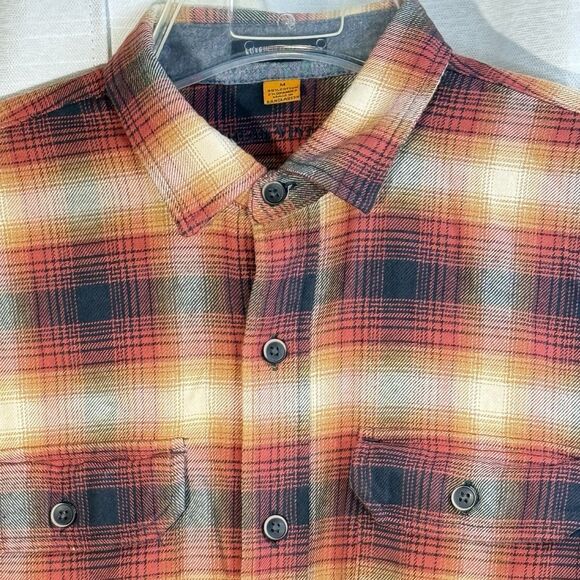 Tailor Vintage Men's Rust gold Plaid Luxe Performance Shirt Size M - Picture 3 of 9
